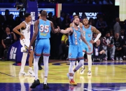 爱游戏在线-NBA巨星连续赛季入选全明星，成为焦点